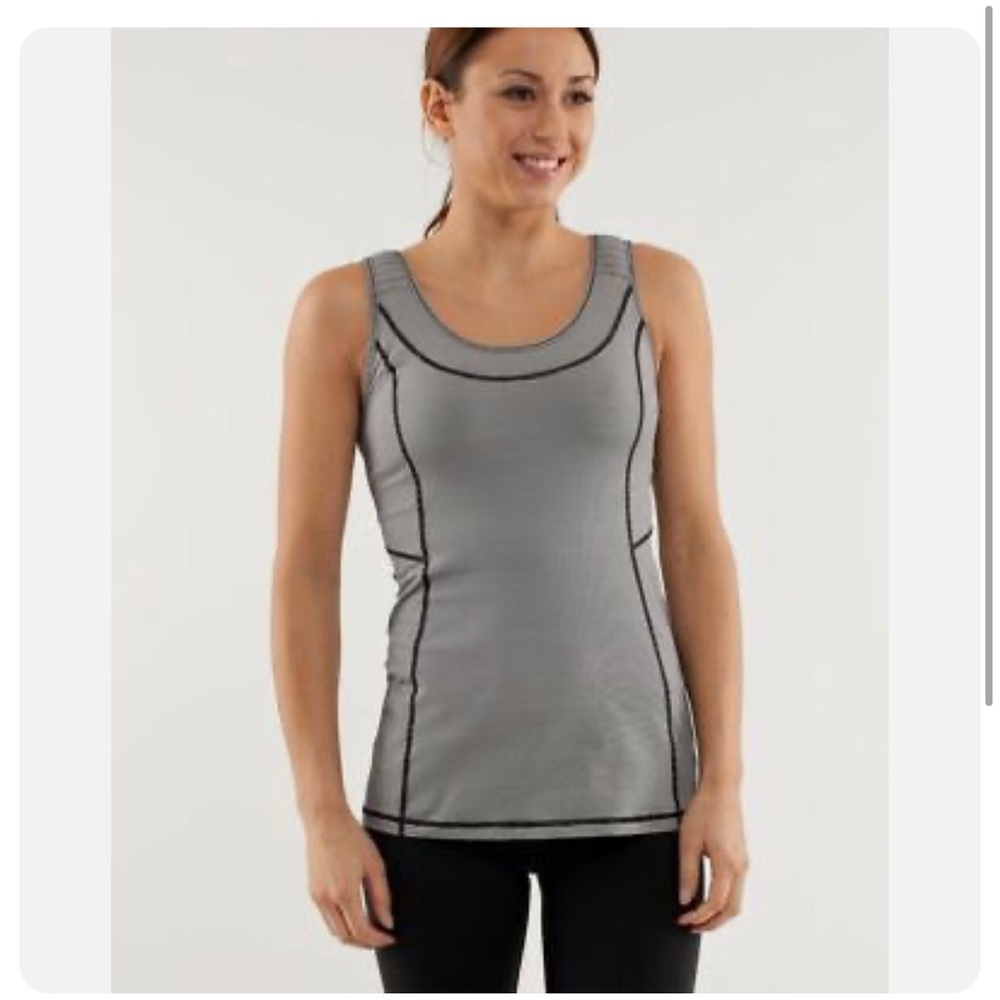 lululemon athletica Stay On Course Running Tank - size 4